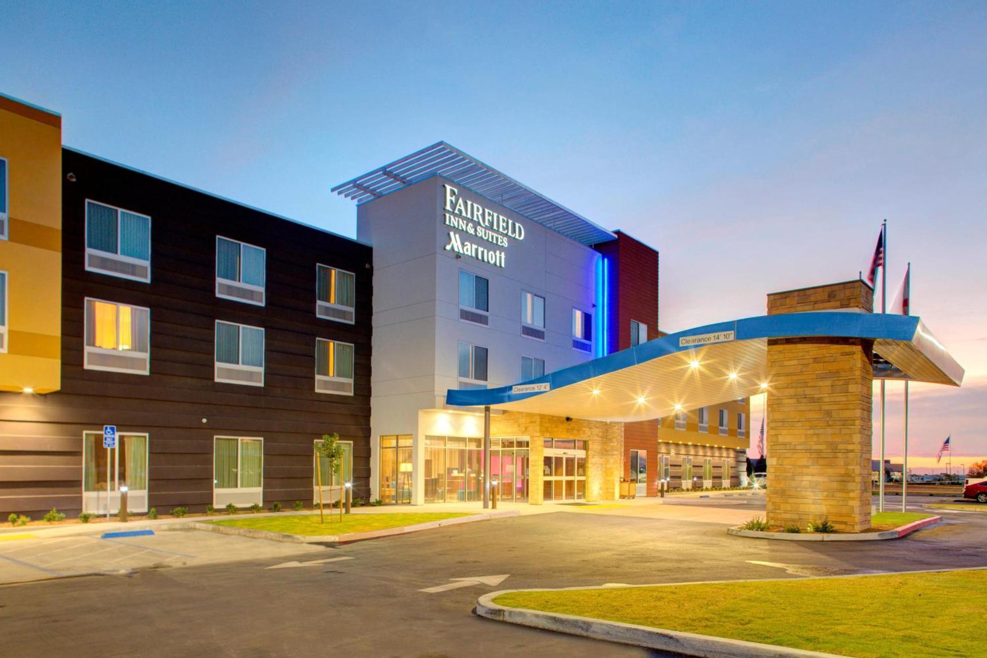 Fairfield & By Marriott North/airport