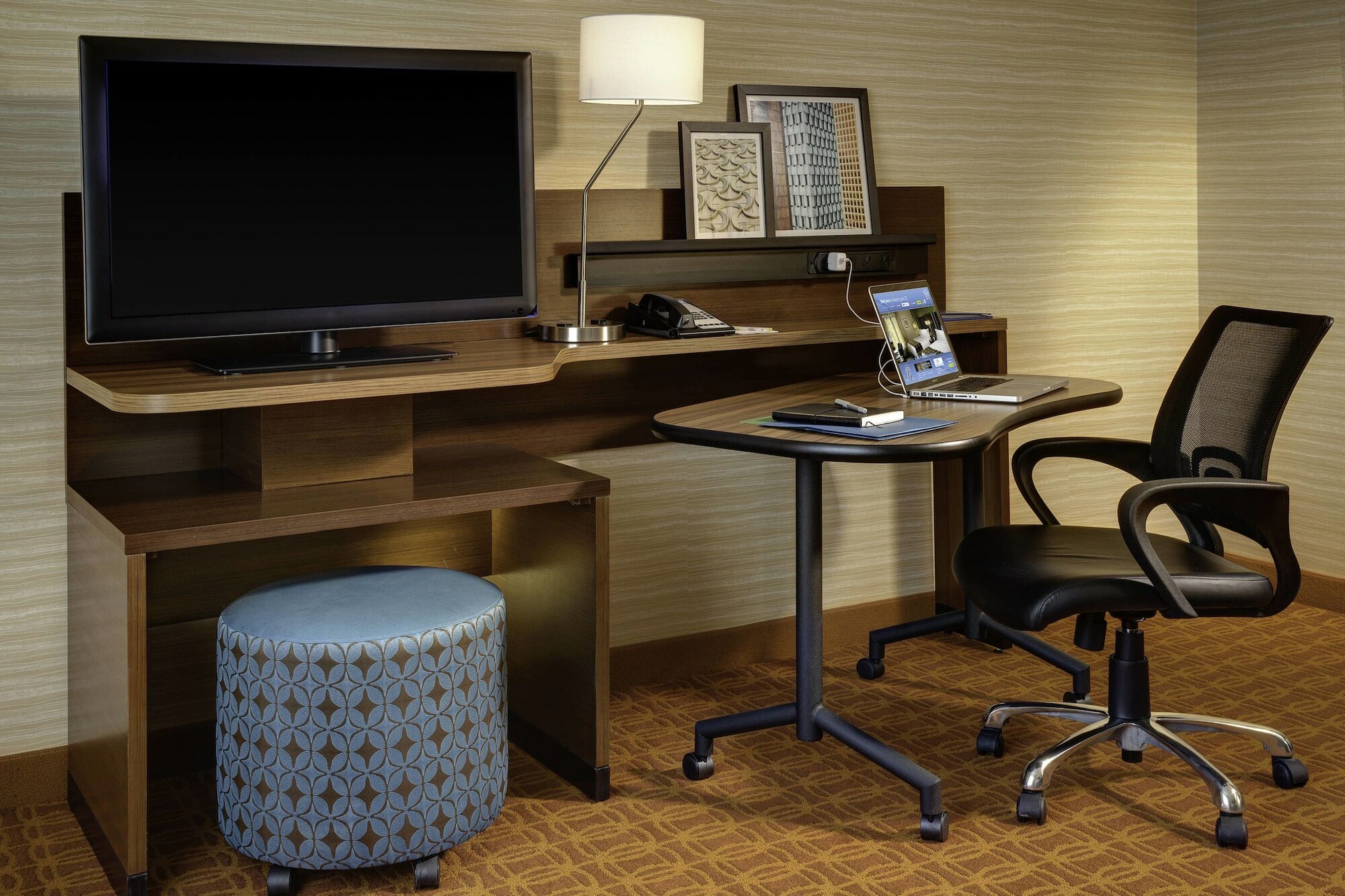 Hotel Fairfield & By Marriott North/airport 3*
